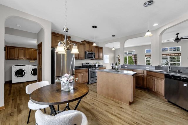 2844 Oakmont DRIVE, East Troy, WI 53120