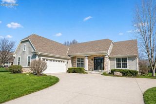 2844 Oakmont DRIVE, East Troy, WI 53120