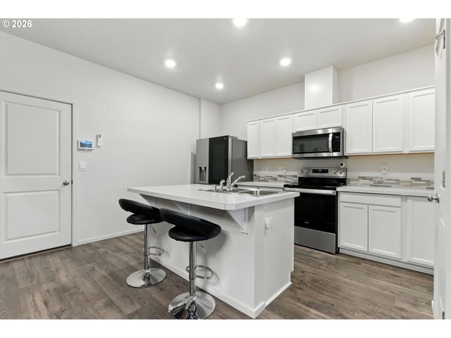627 Ne 72ND St, Vancouver, WA 98665