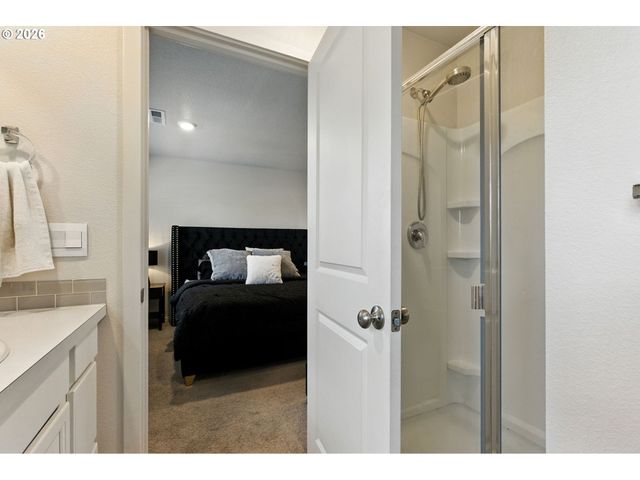 627 Ne 72ND St, Vancouver, WA 98665