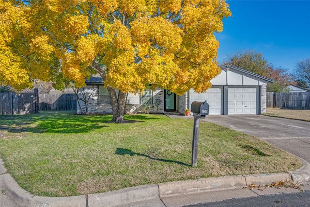 751 Tumbleweed Court, Fort Worth, TX 76108