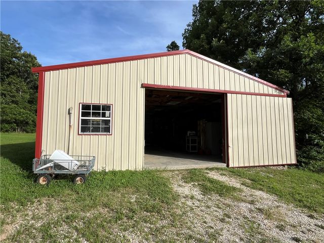 11804 Centerpoint Church Road, Prairie Grove, AR 72753