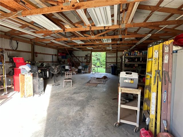 11804 Centerpoint Church Road, Prairie Grove, AR 72753