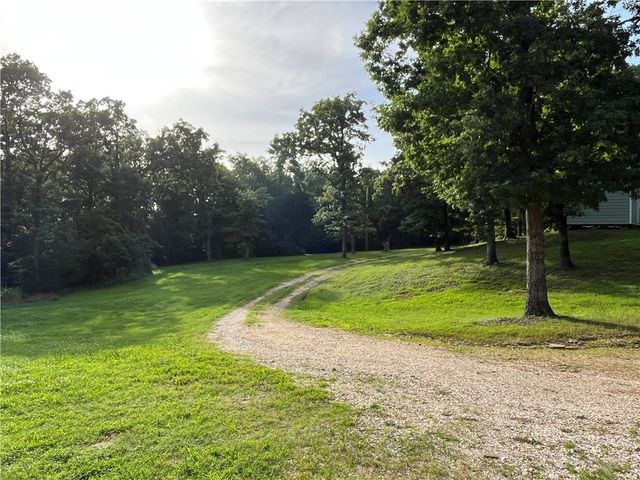 11804 Centerpoint Church Road, Prairie Grove, AR 72753
