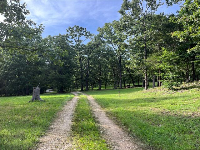 11804 Centerpoint Church Road, Prairie Grove, AR 72753