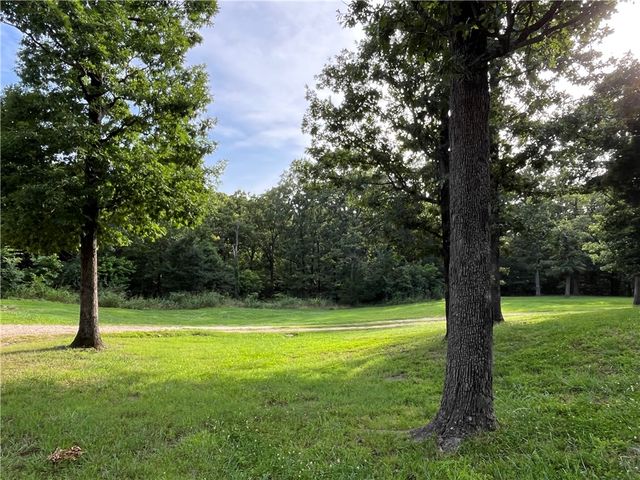 11804 Centerpoint Church Road, Prairie Grove, AR 72753