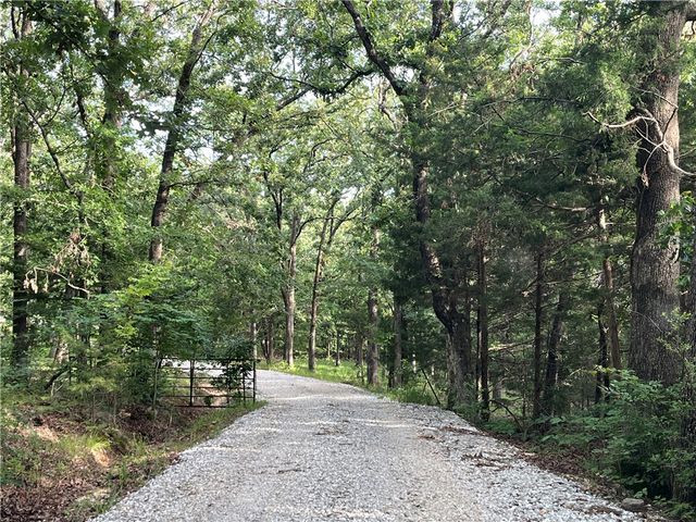 11804 Centerpoint Church Road, Prairie Grove, AR 72753