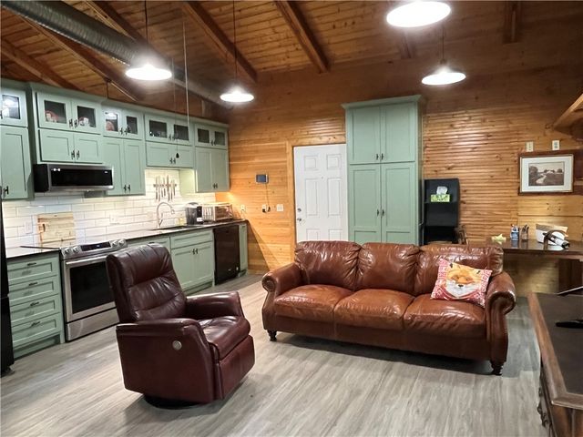 11804 Centerpoint Church Road, Prairie Grove, AR 72753