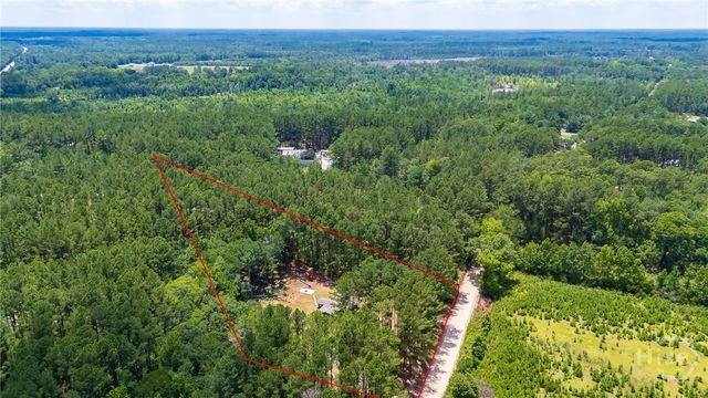 4112 Seed Tick Road, Ellabell, GA 31308