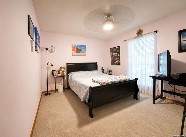 106 WEESE LN, Pleasanton, TX 78064