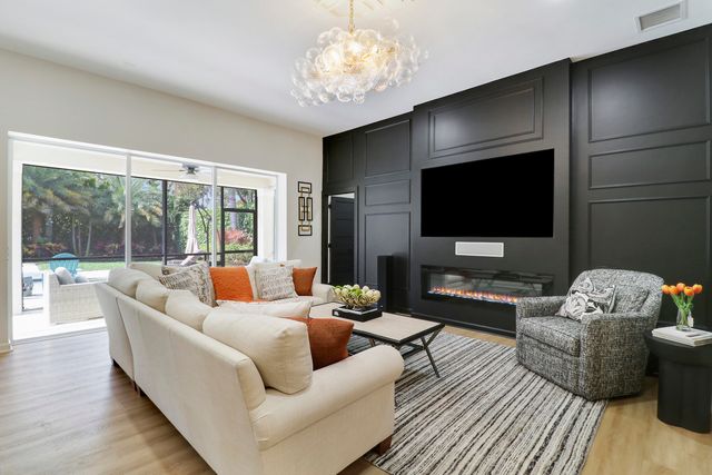 8088 Bautista Way, Palm Beach Gardens, FL 33418