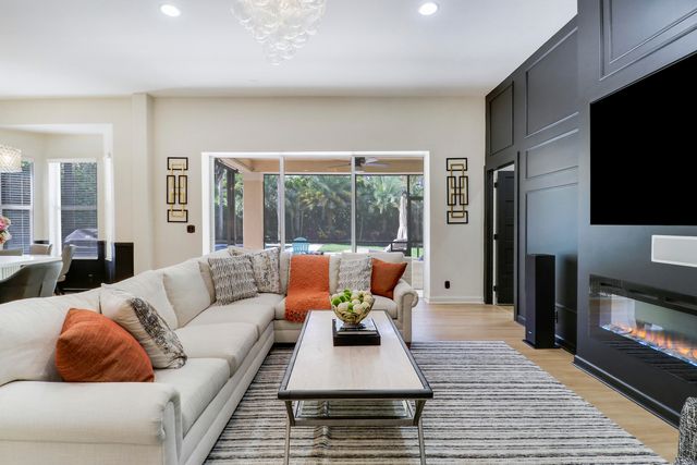 8088 Bautista Way, Palm Beach Gardens, FL 33418