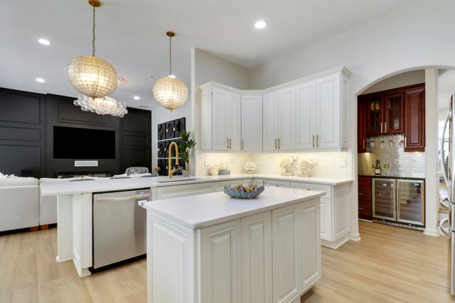 8088 Bautista Way, Palm Beach Gardens, FL 33418