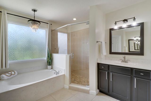 8088 Bautista Way, Palm Beach Gardens, FL 33418