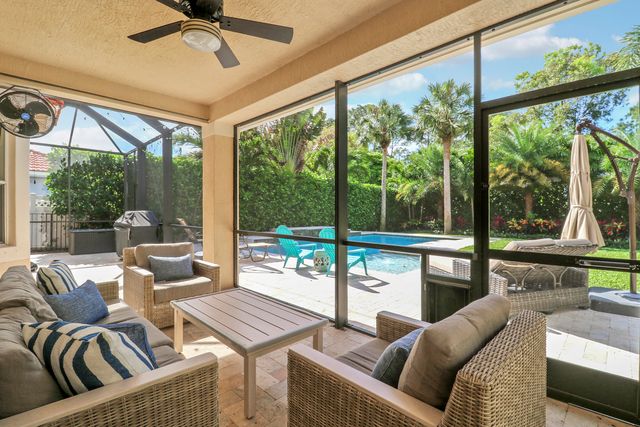 8088 Bautista Way, Palm Beach Gardens, FL 33418