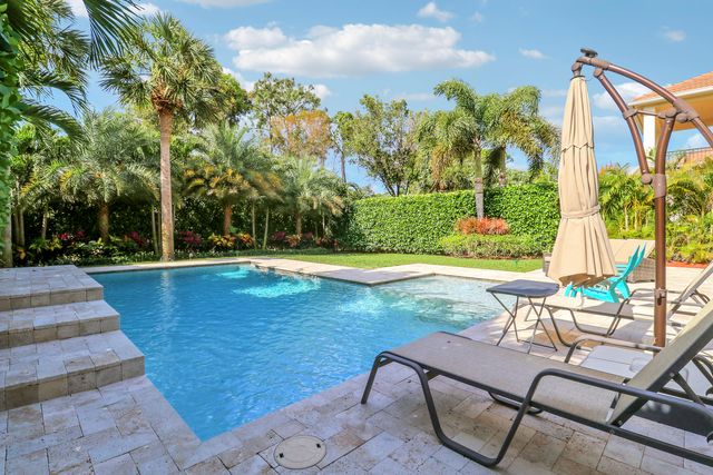 8088 Bautista Way, Palm Beach Gardens, FL 33418