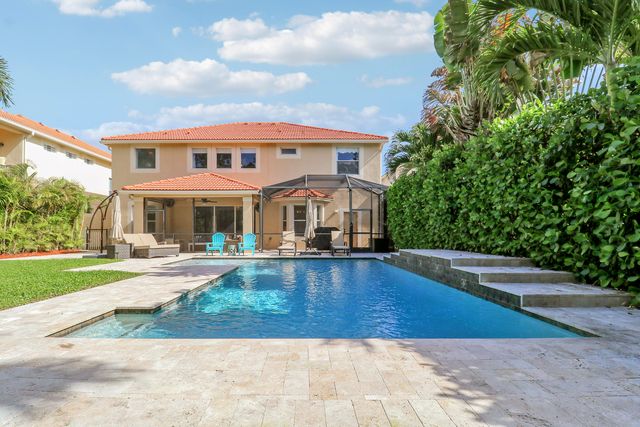 8088 Bautista Way, Palm Beach Gardens, FL 33418