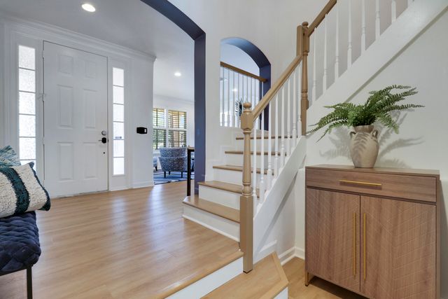 8088 Bautista Way, Palm Beach Gardens, FL 33418