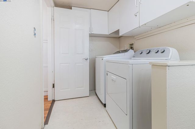 2940 Somerset Ave, Castro Valley, CA 94546