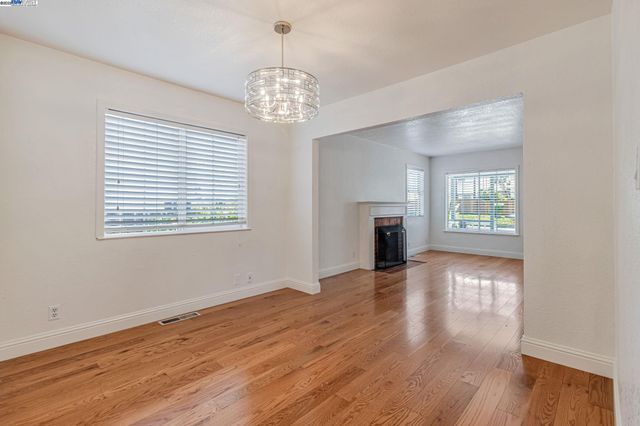 2940 Somerset Ave, Castro Valley, CA 94546