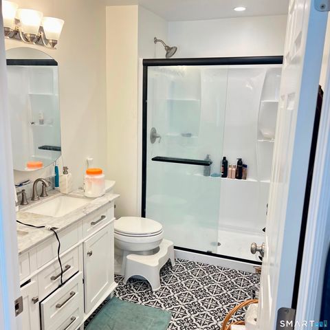 66 Treat Avenue, Stamford, CT 06906