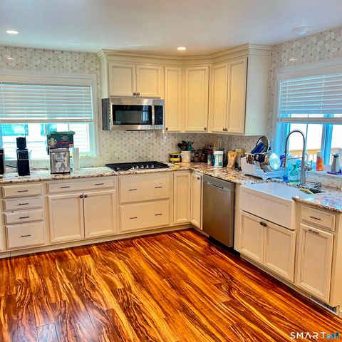 66 Treat Avenue, Stamford, CT 06906