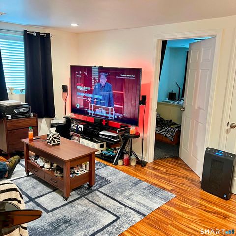 66 Treat Avenue, Stamford, CT 06906