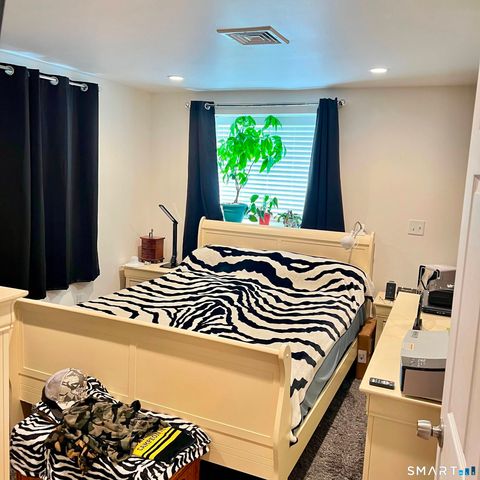 66 Treat Avenue, Stamford, CT 06906