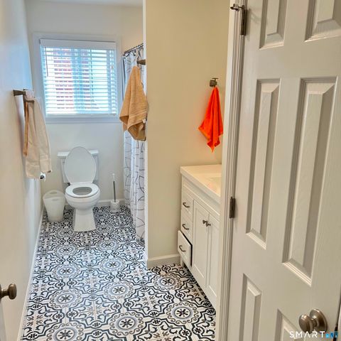66 Treat Avenue, Stamford, CT 06906