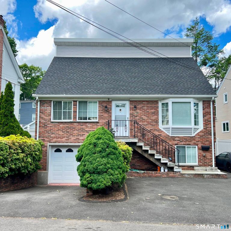 66 Treat Avenue, Stamford, CT 06906