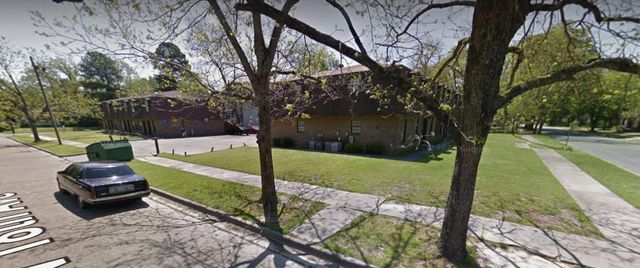 1100 W 18TH Avenue, Pine Bluff, AR 71601
