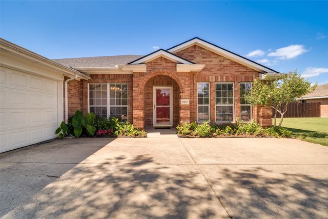 7017 Travelers Crossing, Rowlett, TX 75089