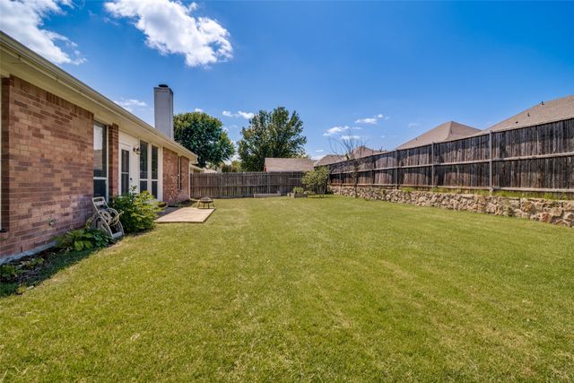 7017 Travelers Crossing, Rowlett, TX 75089