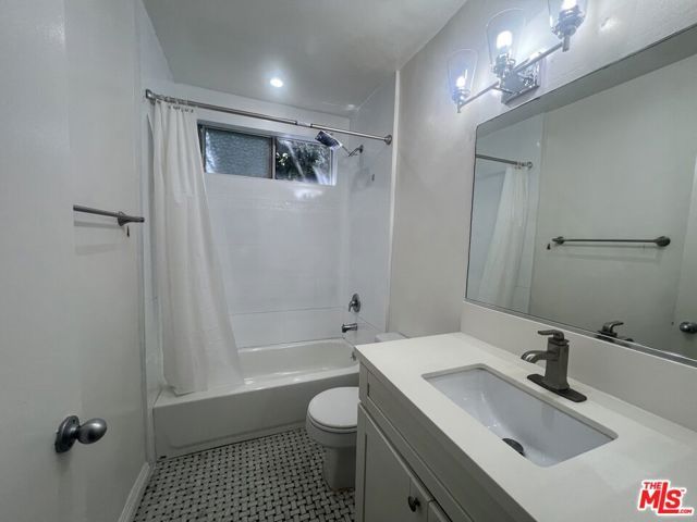 420 Raymond Avenue 5, Santa Monica, CA 90405