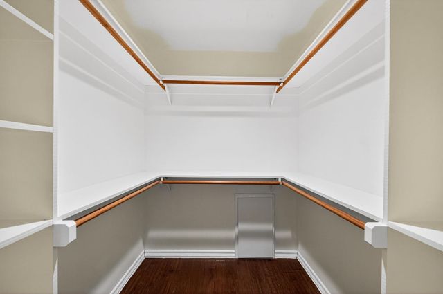 2450 W Beechwood Avenue, Fresno, CA 93711