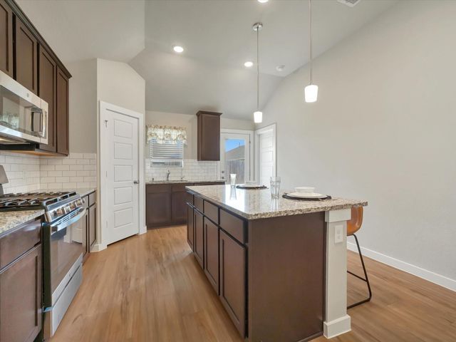 1185 Cavalry Junction Drive, Alvin, TX 77511