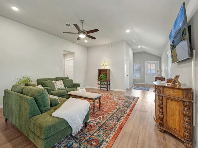 1185 Cavalry Junction Drive, Alvin, TX 77511