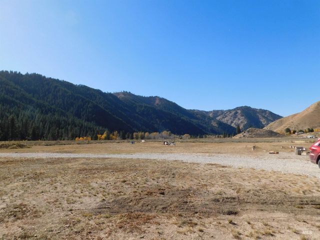 5050 E Baumgartner Rd, Featherville, ID 83647
