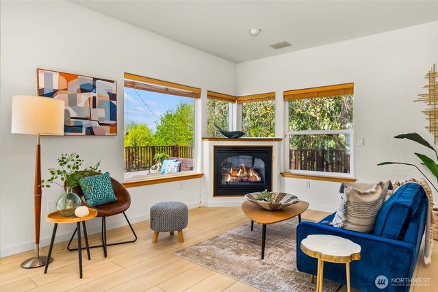 512 72nd Avenue NE, Olympia, WA 98506