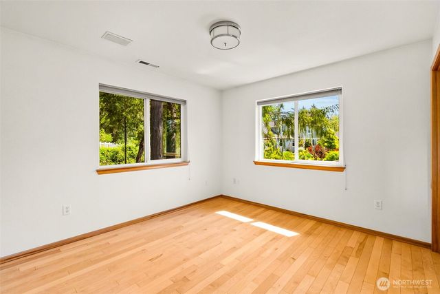 512 72nd Avenue NE, Olympia, WA 98506
