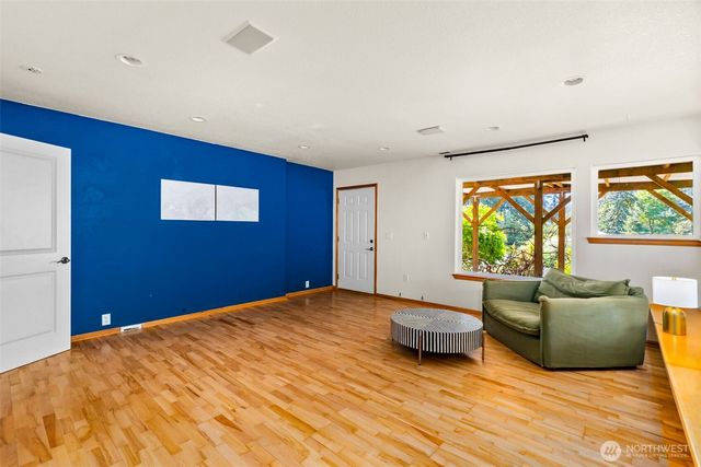 512 72nd Avenue NE, Olympia, WA 98506