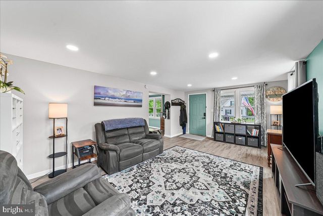 1842 CHERRY ST, Upper Chichester, PA 19061