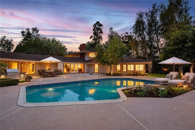 20827 E Mesarica Road, Covina, CA 91724