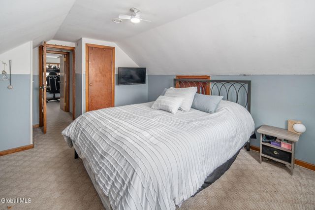 20 N Elmhurst Avenue, Colonie, NY 12205