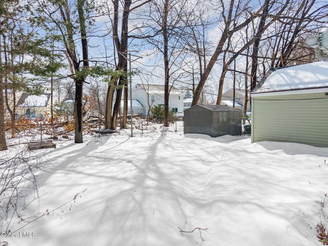 20 N Elmhurst Avenue, Colonie, NY 12205