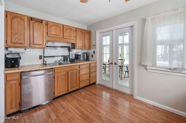 20 N Elmhurst Avenue, Colonie, NY 12205