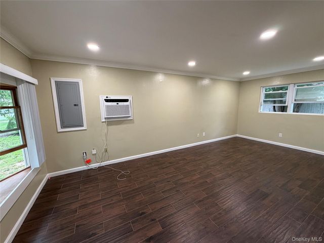 196 Sterling Street, Port Jefferson Station, NY 11776