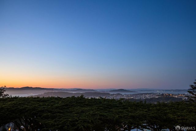 50 Cascade Walk, San Francisco, CA 94116