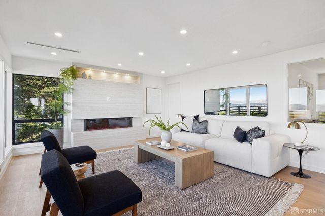 50 Cascade Walk, San Francisco, CA 94116