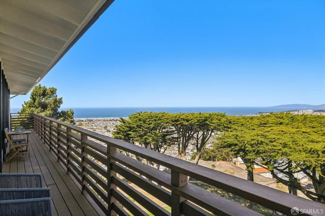 50 Cascade Walk, San Francisco, CA 94116